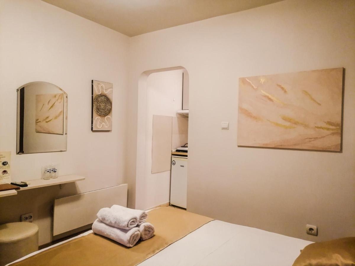 Petkov Family Hotel بلاغويفغراد المظهر الخارجي الصورة