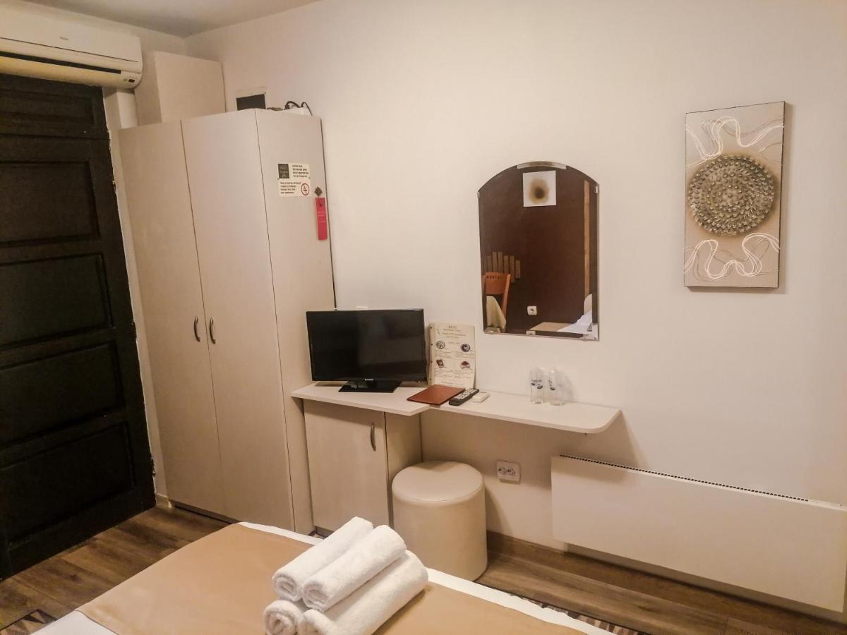 Petkov Family Hotel بلاغويفغراد المظهر الخارجي الصورة